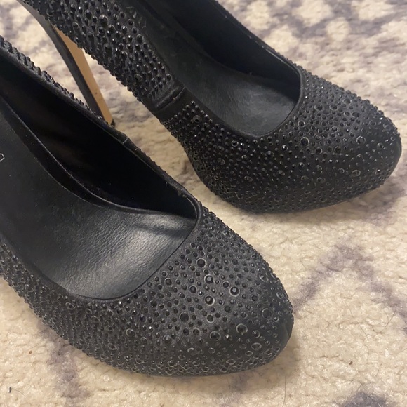 Women’s Aldo Black Satin Sparkle Platforms - Picture 5 of 14